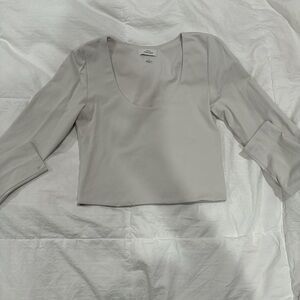 aritzia’s babaton contour shirt